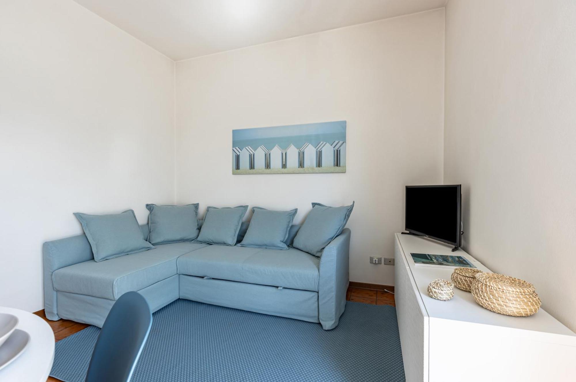 Comfy Apartment With Private Parking Near The Beach! Viareggio Eksteriør billede