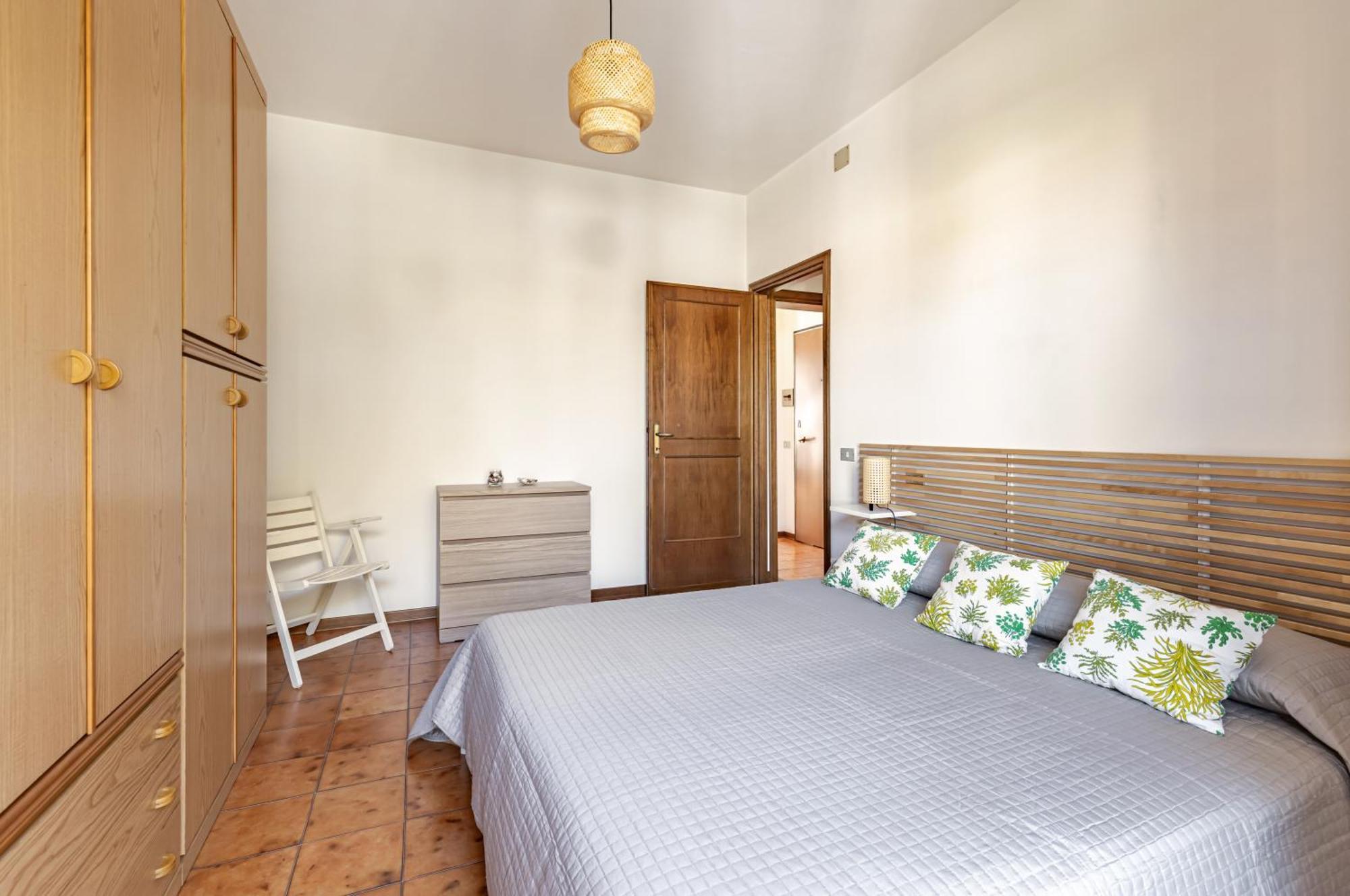 Comfy Apartment With Private Parking Near The Beach! Viareggio Eksteriør billede