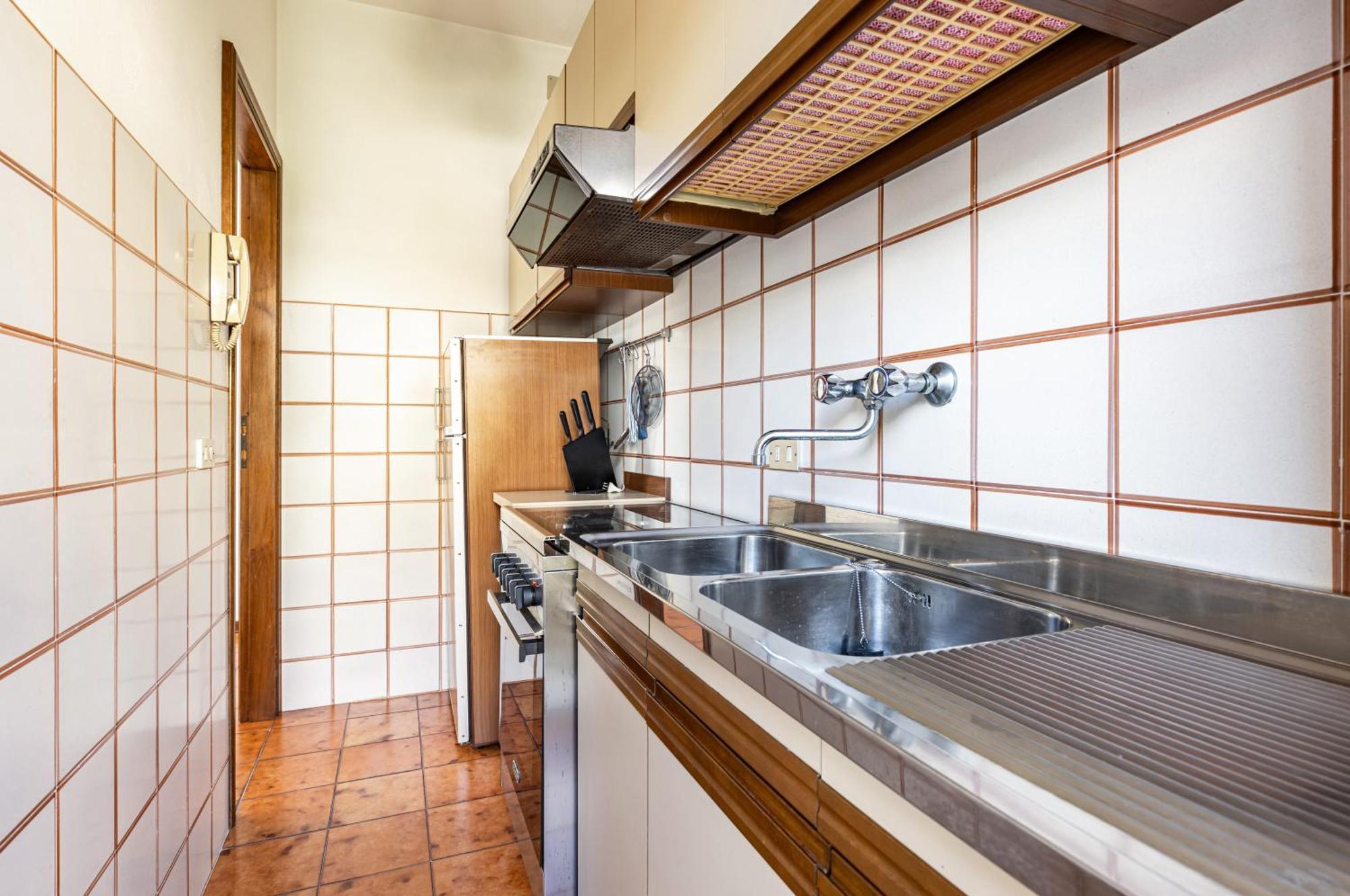 Comfy Apartment With Private Parking Near The Beach! Viareggio Eksteriør billede